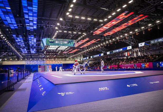 صعود زندی به نیمه نهایی تکواندوی قهرمانی جهان/ کوثر اساسه یازدهمین حذف شده ایران