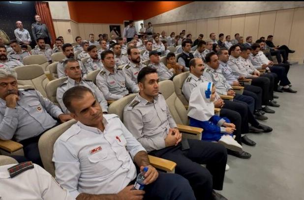 مراسم روز آتش نشان در سنندج برگزار شد