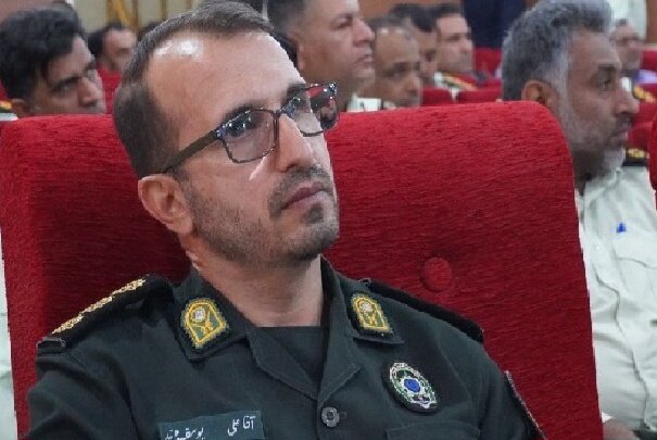 اتوبوس مسافربری حامل کالای قاچاق در توقیف پلیس رودان