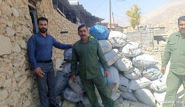 کشف ۴۰۰ کیلوگرم زغال قاچاق در شهرستان باشت