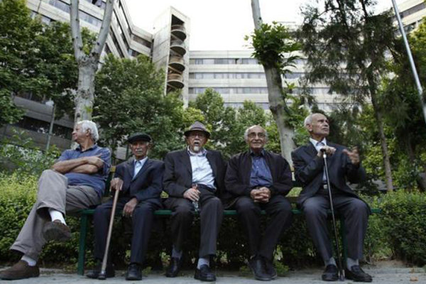 پرداخت ماهانه ۷۱۶ هزار تومان برای افزایش قدرت خرید بازنشستگان