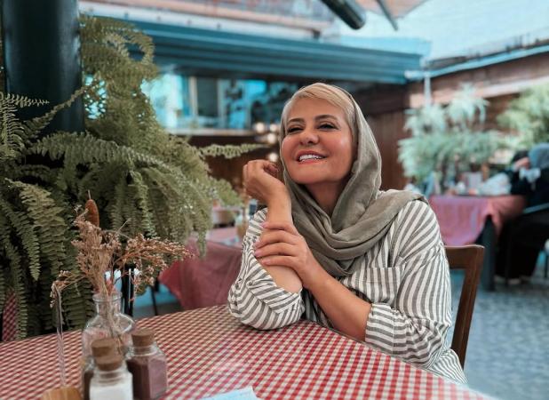 جدیدترین عکس رابعه اسکویی با چهره‌ای شاد خندان