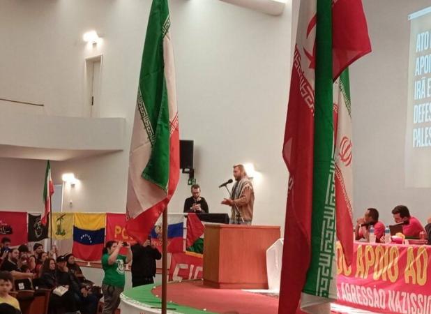 پرچم ۳۰ متری ایران در پل تاریخی سائوپائولو به اهتزاز درآمد+تصاویر