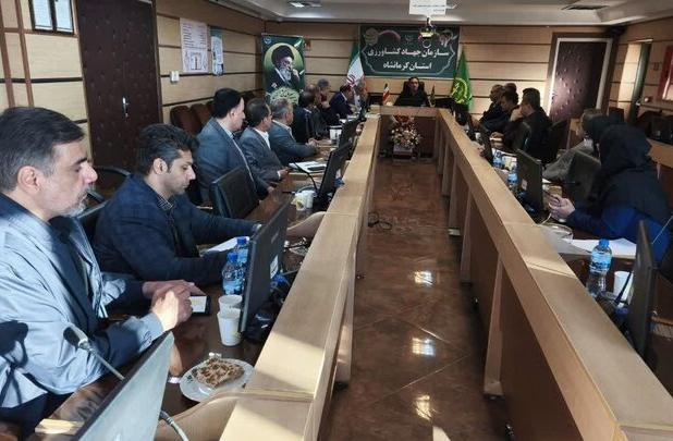 جلسه بررسی کشت‌های مقاوم در اقلیم کرمانشاه برگزار شد