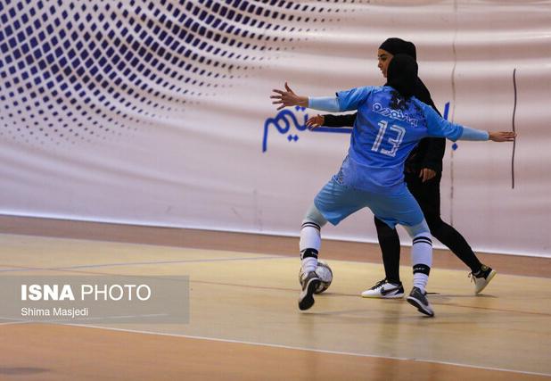 آبگرفتگی معابر دختران فوتسال را به دردسر انداخت!