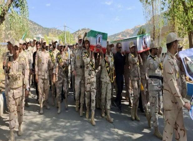تشییع باشکوه پیکر دو شهید مرزبانی در بانه