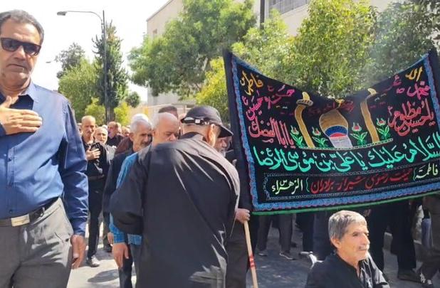 حرکت دسته های عزاداری شهادت امام رضا(ع) در شیراز