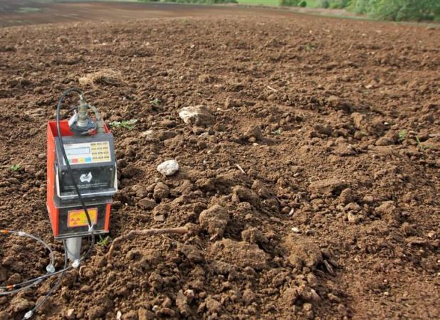 هسته‌ای در صنعت ــ ۲۴ | سنجش چگالی خاک با دستگاه‌های نوترونی