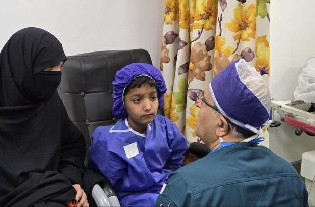 انجام ۴۰ عمل جراحی رایگان توسط جراحان پلاستیک و زیبایی در زاهدان