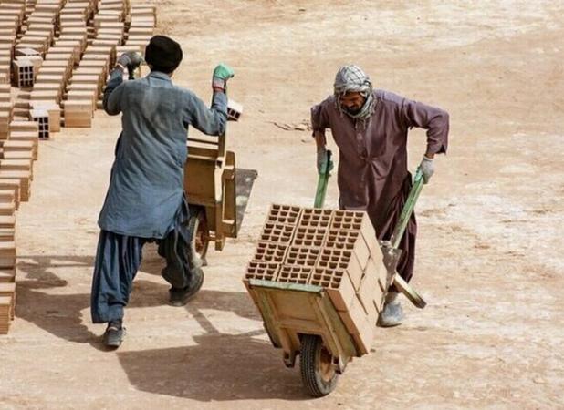 به‌کارگیری اتباع غیرمجاز توسط پیمانکاران در شهرداری تهران