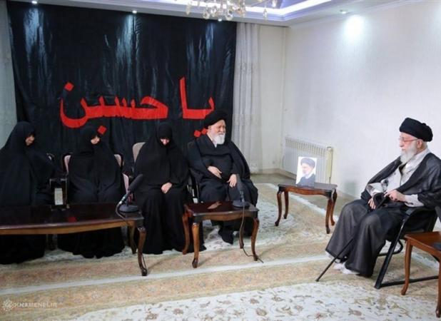 رهبر انقلاب: تشییع رئیس جمهور ریشه مردمی نظام را نشان داد