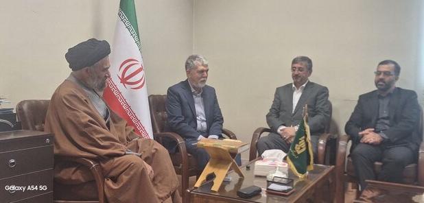 امام‌جمعه بروجرد: حل مشکلات مردم نیازمند هماهنگی است