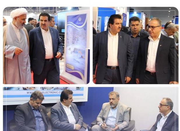 بازدید مدیرعامل بانک رفاه از نمایشگاه مشهد اینوکس ۱۴۰۴