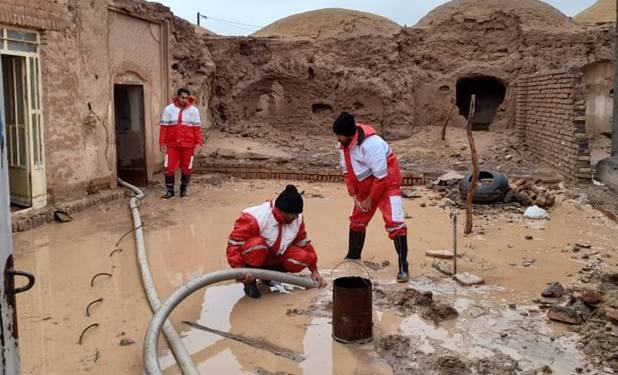 امداد رسانی به 129 حادثه دیده از سیل در خراسان‌جنوبی