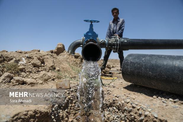 فرماندار خمیر: آب کهورستان و رویدر به زودی پایدار می‌شود