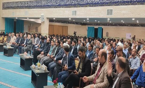 افتتاح 17 پروژه آموزشی قم با حضور رئیس جمهور