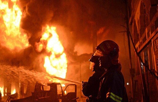 مجموعه تولیدی تشک در جاده کلات- مشهد آتش گرفت