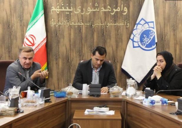 عضو شورای شهر سنندج: رضایت شغلی کارکنان، پایه خدمت‌رسانی بهتر به شهروندان است