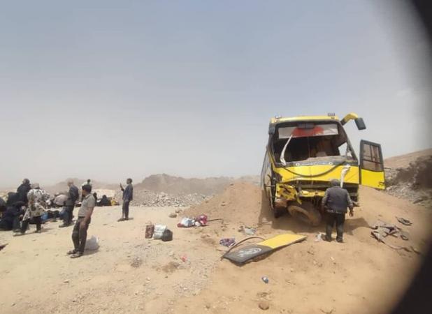 واژگونی اتوبوس مشهد به شیراز در تفت