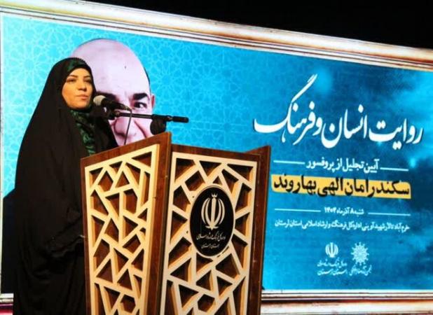 نباید نسل جوان با ریشه‌ها و داشته‌های هویتی خود فاصله بگیرد