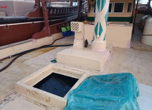 توقیف دو فروند شناور حامل ۱۳۵ هزار لیتر سوخت قاچاق در آب‌های خلیج فارس