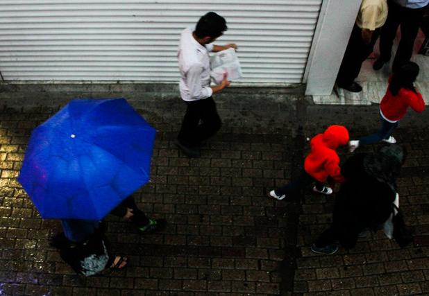 تهران در این روزها برفی و بارانی می‌شود