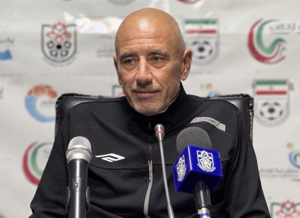 مربی تراکتور: برای شکست خیبر باید از هر نظر آماده باشیم/ نمایشی در شأن تراکتور ارائه می‌کنیم