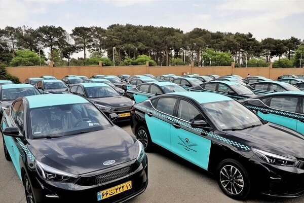 انجام ثبت نام تاکسی‌های برقی شهرداری تهران