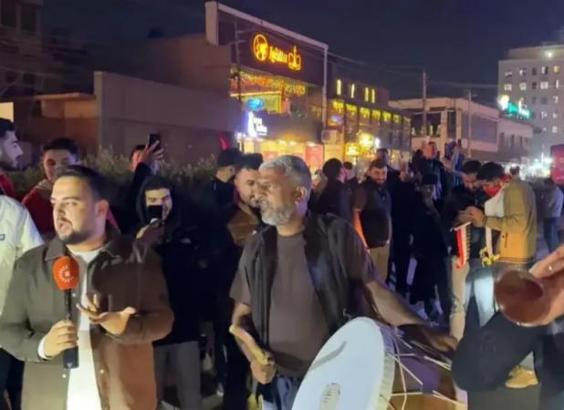 عراقی‌ها از شادی به خیابان‌ها ریختند