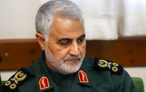 شهید حاج قاسم سلیمانی، پدر مهربان فرزندان شهدا