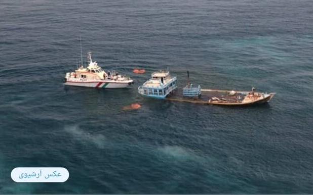 نجات ۶ خدمه موتورلنج باری در مسیر دبی به بندر ریگ