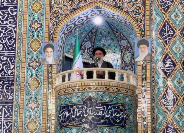 همه باید در مقابل دشمن یک‌صدا باشیم