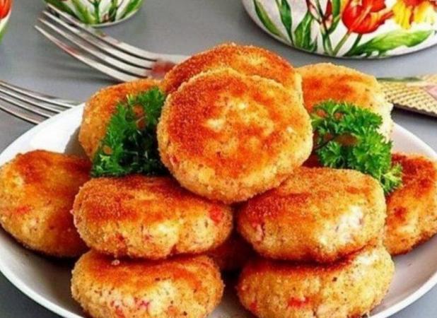 ترفند طلایی برای تهیه کوکو سیب زمینی پنیری ترد و پوک