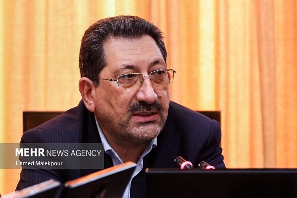 انتقاد تند وزیر صمت به قطع کامل برق صنایع بزرگ در ۱۵ روز آینده