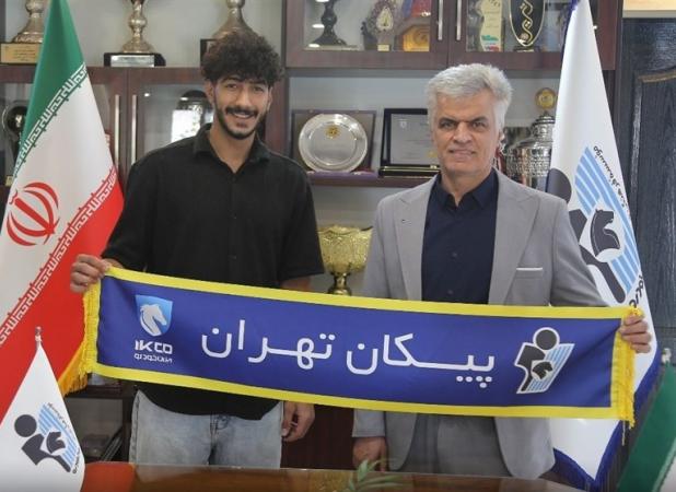 پیکان مهاجم جدید به خدمت گرفت