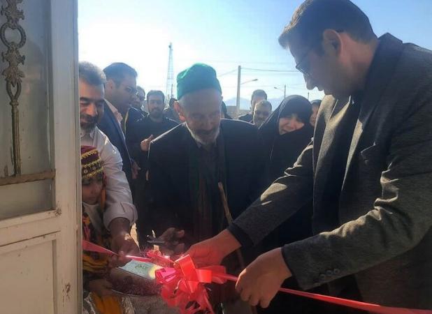 افتتاح کتابخانه در احمد آباد بیارجمند؛ جریان مطالعه به قلب کویر رسید