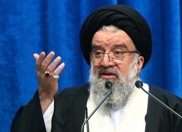 احمدخاتمی: در قانون اساسی، عنوان نظارت بر رهبری نیامده است
