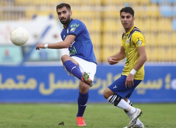 عارف آقاسی بین استقلال و پرسپولیس انتخابش را کرد