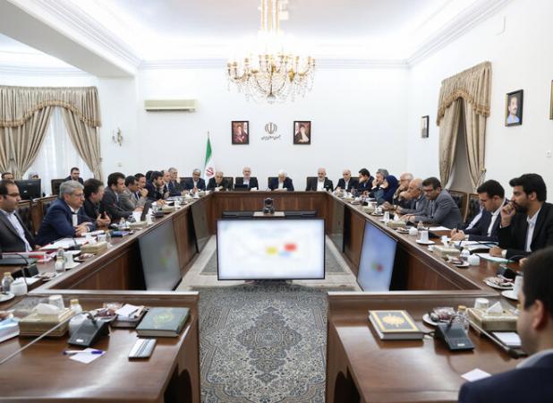 عارف: بحران آب به دلیل برخی تصمیم‌گیری‌ها بوده است