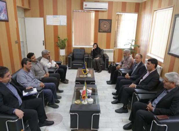 لزوم حمایت از اقشار کم‌برخوردار و صنایع اولویت مدیر جدید برق اردکان