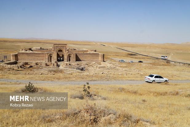 ساخت و بهسازی ۳۸۰ کیلومتر راه فرعی و روستایی در خوزستان تا پایان سال