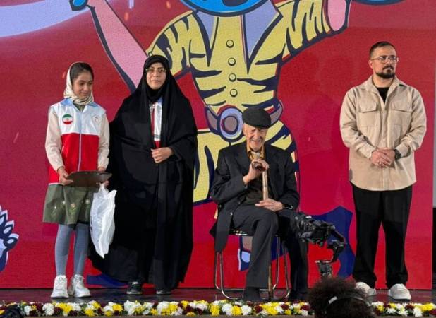 موفقیت شبکه دانش آموزی هلال احمر در جشنواره فیلم عمار