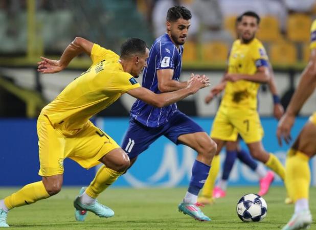 تاخیر یک ساعته بازی استقلال و الوصل