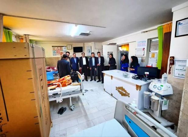 اهدای دستگاه دیالیز ازمحل موقوفات به بیمارستان امیرالمومنین (ع)خدابنده