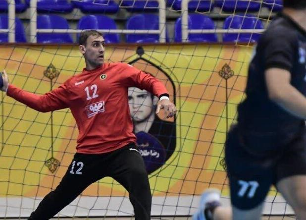 دروازه‌بان سپاهان: روح ورزش به حضور هواداران وابسته است