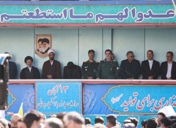 رمضان شریف: نسل جوان با ایمان و تخصص آینده ایران را می‌سازد