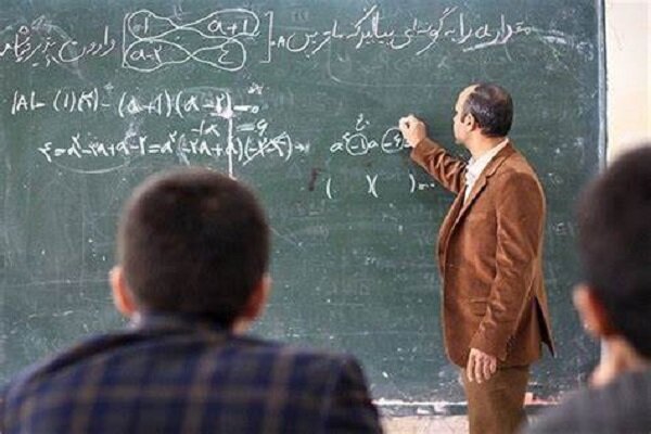 قهرمانان بی‌ادعا؛ روایت زندگی معلمی از دل محرومیت‌ها