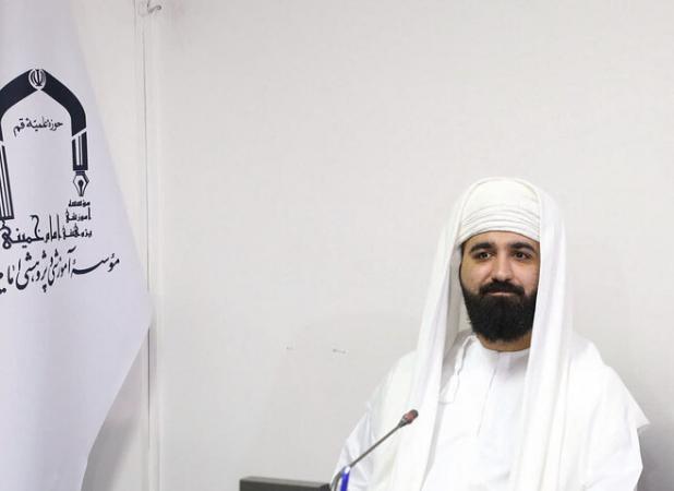 امت اسلامی باید واحد شود و اختلافات فرعی را کنار بگذارد