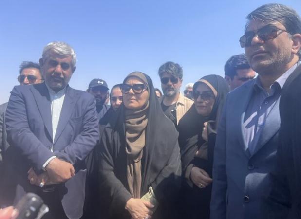برای همه جوانب طرح جوانی جمعیت جیرفت تدبیری اندیشیده شود