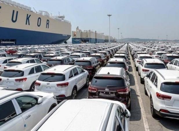 بیش از ۶ هزار خودرو در انتظار ترخیص از گمرک 